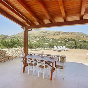 4 bedroom villa with pool, Castellammare del Golfo, sleeps 8-9